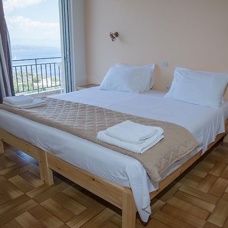 Hotel Milton Mavrovoúnion Extérieur photo