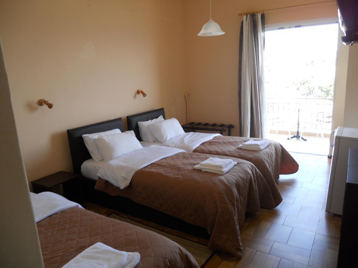 Hotel Milton Mavrovoúnion Extérieur photo